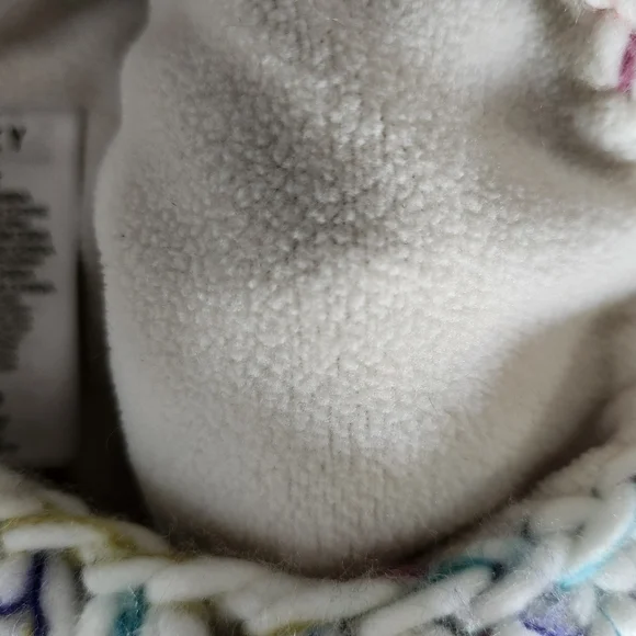 New, Roxy Multi Colored Beanie With Pom-Pom. Firm On Price - Picture 7 of 10